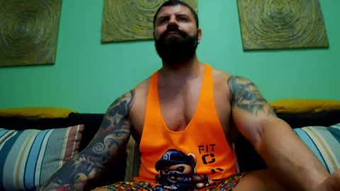 Snapshot of xxtreamleonard chatting on May 2026 05:58:02 AM Xtream Leonard online show from May 2026 05:58:02 AM