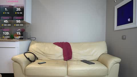     online show from January 2025 12:24:01 PM