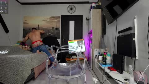     online show from February 2026 02:40:02 PM