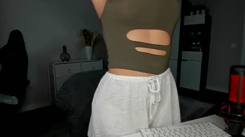 Snapshot of xxx_leila chatting on July 2026 10:41:01 AM xxx_leila online show from July 2026 10:41:01 AM