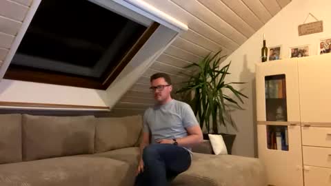 Alex online show from March 2026 07:19:01 PM