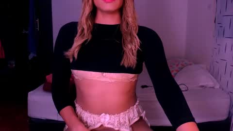 Snapshot of xxxanonymousloverxxx chatting on February 2025 12:40:02 AM Chiara online show from February 2025 12:40:02 AM