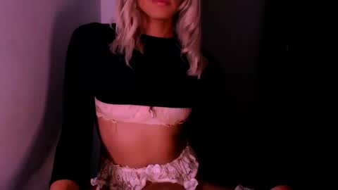 Snapshot of xxxanonymousloverxxx chatting on September 2025 04:16:01 AM Chiara online show from September 2025 04:16:01 AM