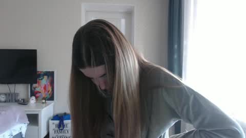 Snapshot of xxxariell_sky_1 chatting on January 2025 12:49:02 PM See you on October going to miss you guys incredibly. Subscribe to my Onlyfans Channel to follow the news online show from January 2025 12:49:02 PM