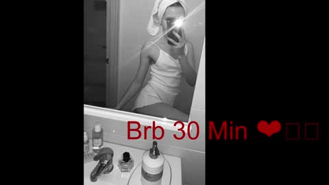 Snapshot of xxxariell_sky_1 chatting on January 2025 11:17:01 AM See you on October going to miss you guys incredibly. Subscribe to my Onlyfans Channel to follow the news online show from January 2025 11:17:01 AM
