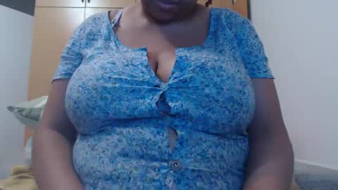 Snapshot of xxxbustybabe27x chatting on February 2025 06:26:02 PM Ayanda online show from February 2025 06:26:02 PM