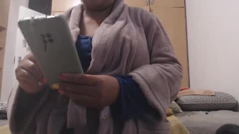 Snapshot of xxxbustybabe27x chatting on February 2025 04:55:01 PM Ayanda online show from February 2025 04:55:01 PM