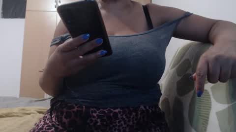 Snapshot of xxxbustybabe27x chatting on March 2025 09:27:02 AM Ayanda online show from March 2025 09:27:02 AM