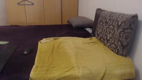 Ayanda online show from October 2025 03:53:01 PM