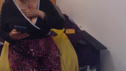 Ayanda online show from October 2025 02:29:01 PM