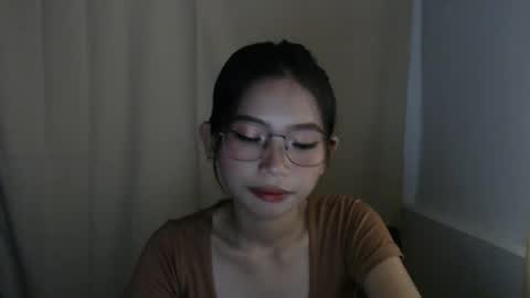 inday pinay online show from November 2025 03:28:01 AM