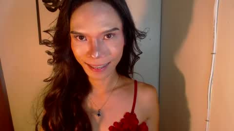 Snapshot of xxxfuckgirlyumsxxx chatting on June 2026 09:30:01 AM Your Princess Yums online show from June 2026 09:30:01 AM