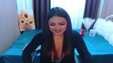 Snapshot of xxxgiganticoliviacummerxxx chatting on May 2026 06:02:02 PM OLIVIA online show from May 2026 06:02:02 PM
