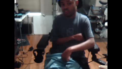 xxxonwheelz online show from October 2025 09:22:01 PM