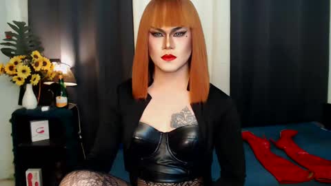 Snapshot of xyournightmarequeenx chatting on February 2025 12:06:01 PM QueenMarina online show from February 2025 12:06:01 PM