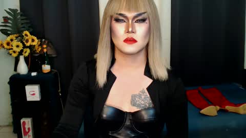Snapshot of xyournightmarequeenx chatting on February 2025 05:47:01 AM QueenMarina online show from February 2025 05:47:01 AM
