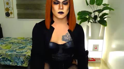 Snapshot of xyournightmarequeenx chatting on May 2026 06:54:02 AM QueenMarina online show from May 2026 06:54:02 AM