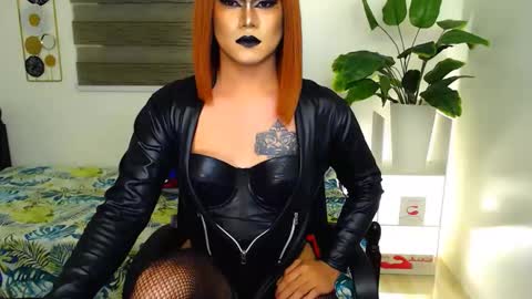 Snapshot of xyournightmarequeenx chatting on May 2026 10:22:02 PM QueenMarina online show from May 2026 10:22:02 PM