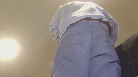 Xzbib online show from April 2026 05:23:01 PM