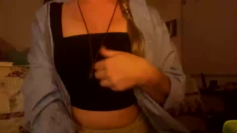 yagirlpeachezzz online show from November 2025 04:12:02 AM