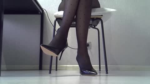 Dina online show from February 2026 06:13:01 AM