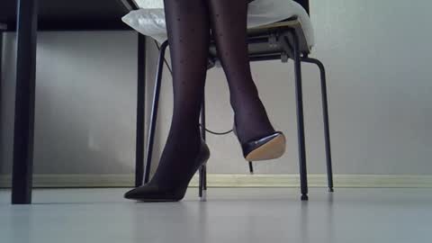 Dina online show from March 2026 02:57:02 AM