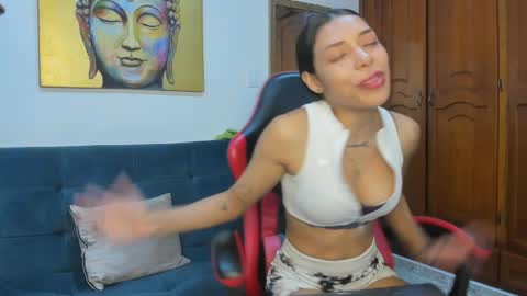 yake  elizabeth online show from April 2026 07:14:01 PM