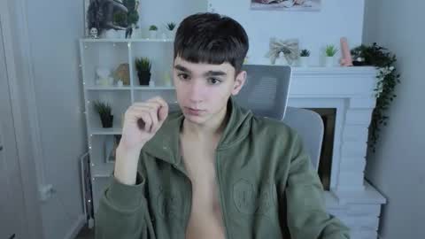 yamitwink online show from November 2025 08:24:02 PM