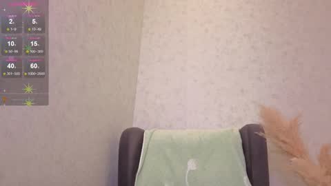 Yana  online show from December 2025 10:30:02 PM