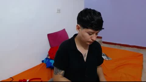 yand_and_hazel online show from December 2024 04:25:01 AM