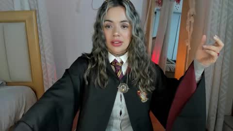 YANDRA CELIS online show from October 2025 02:34:01 AM