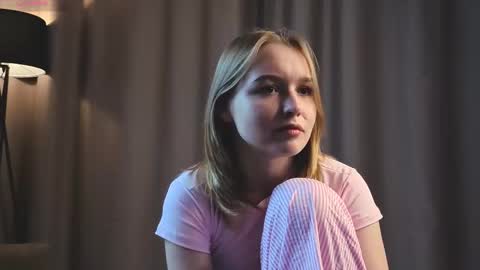 Kate online show from October 2025 01:06:02 PM