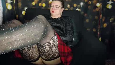 Anika online show from November 2025 12:48:02 PM