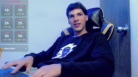 Snapshot of yankees_ chatting on September 2025 03:32:01 AM DANILO P online show from September 2025 03:32:01 AM