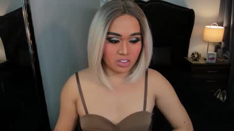 Allisonn online show from January 2025 04:27:01 PM