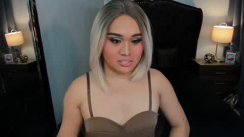 Allisonn online show from January 2025 06:20:02 PM