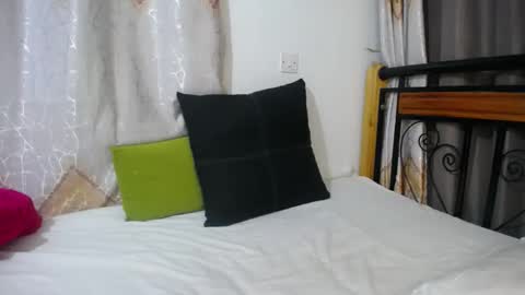 Snapshot of yarah_ chatting on March 2025 07:11:02 PM Yarah online show from March 2025 07:11:02 PM
