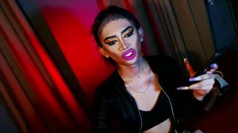 miss yasii online show from January 2025 01:30:01 PM