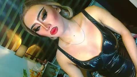 Snapshot of yasii19 chatting on June 2026 01:02:02 PM miss yasii online show from June 2026 01:02:02 PM