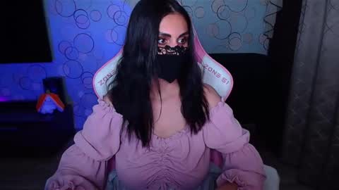 yasmina online show from October 2025 06:33:01 AM