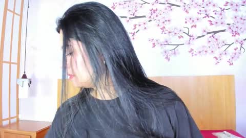 Yasminn Scott online show from January 2026 01:05:02 PM