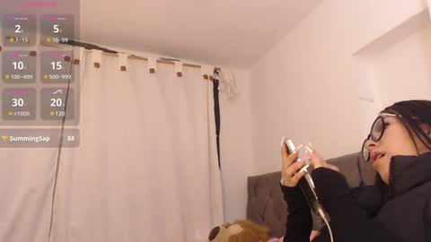 Yasmin online show from February 2025 06:02:01 PM