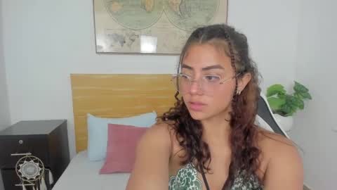 yaya23x online show from January 2025 03:22:02 PM