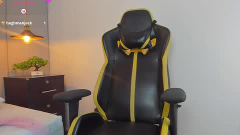 yaya23x online show from September 2025 01:47:01 PM