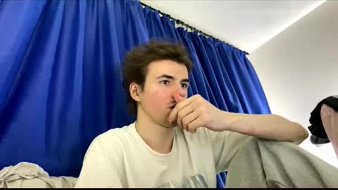 yayay333 online show from January 2026 05:27:02 PM