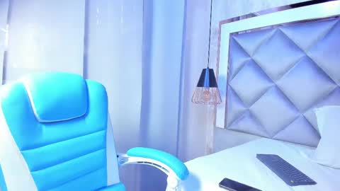 Snapshot of yayi_derek chatting on February 2025 11:53:01 AM yayi derek online show from February 2025 11:53:01 AM