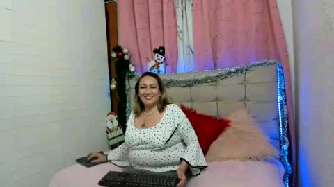 Snapshot of yayita_mature chatting on December 2024 07:50:02 PM yayita online show from December 2024 07:50:02 PM
