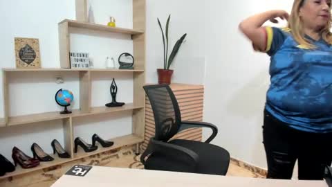 Snapshot of yayita_mature chatting on June 2026 03:54:01 PM yayita online show from June 2026 03:54:01 PM