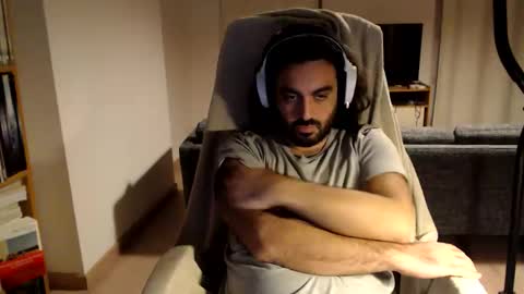 yeeaahoo online show from February 2026 07:43:02 PM