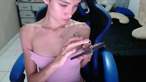 yeibles_hana2 online show from October 2025 10:30:01 PM